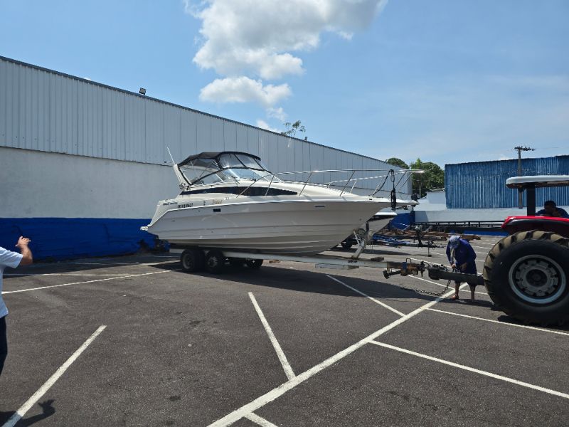 Lancha Bayliner